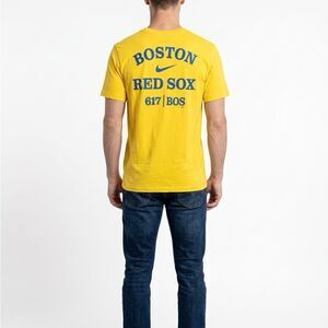 NIKE | NEW Boston Red Sox Yellow & Blue Graphic T-Shirt Men’s Size Medium
